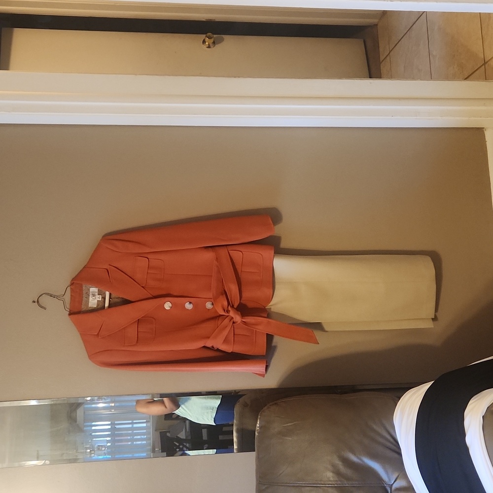 LeSuit, Burnt Orange and Beige, Gently Used, 6P, Complete Suit